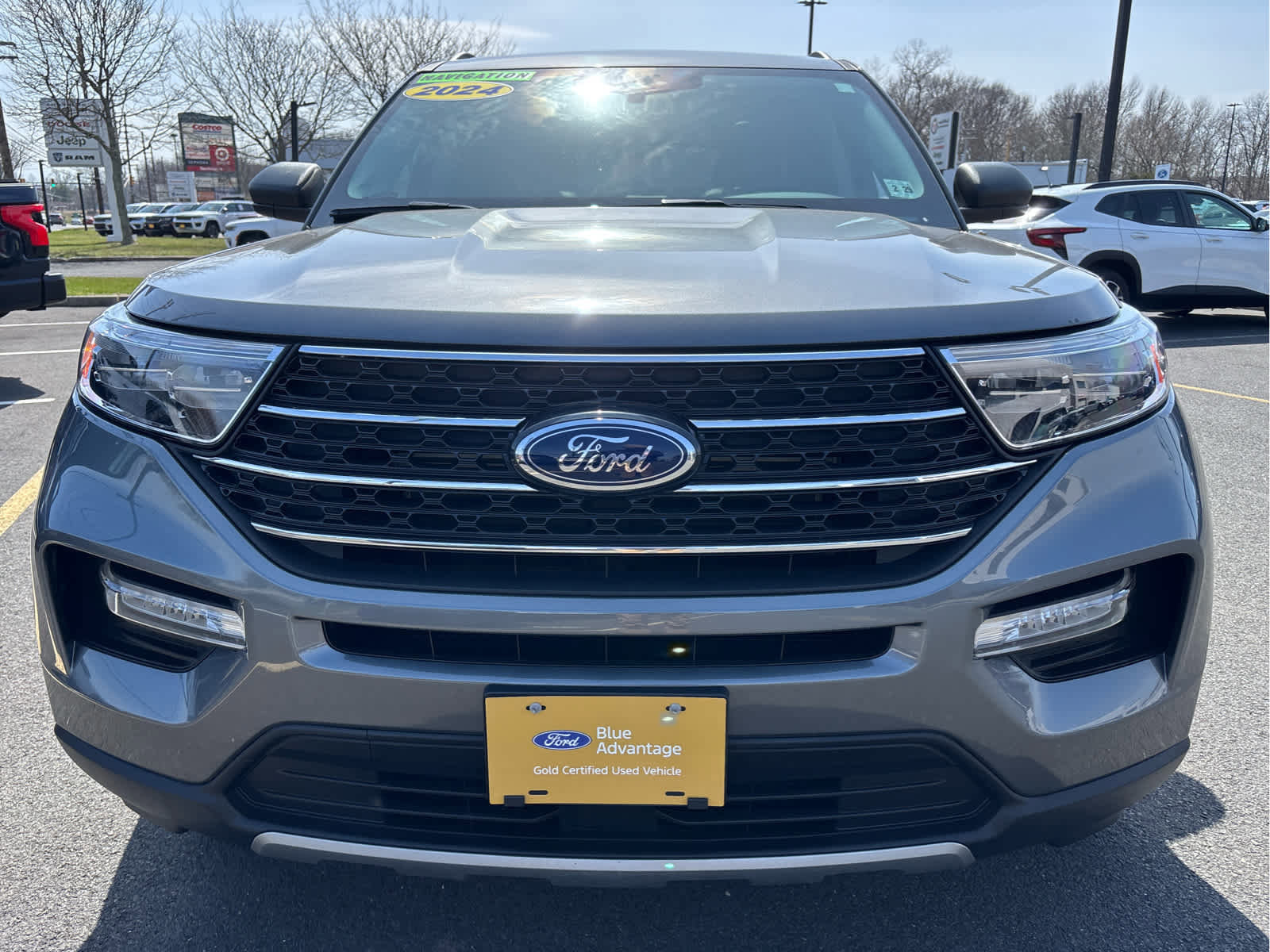 Certified 2023 Ford Explorer XLT w/ Equipment Group 202A image 9