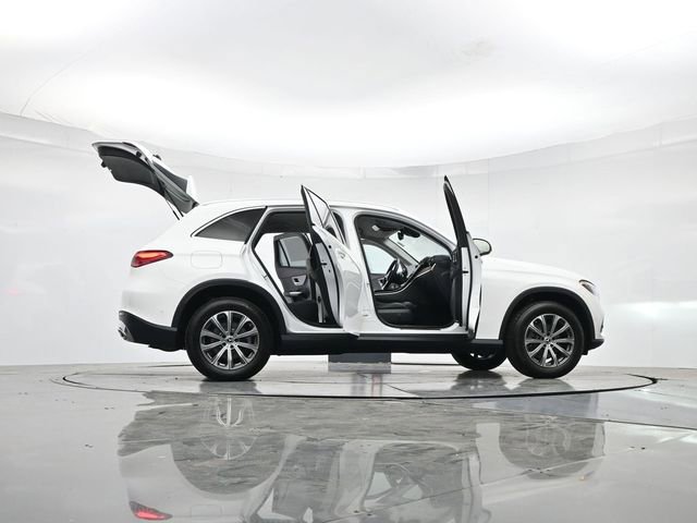 Used 2024 Mercedes-Benz GLC 300 image 47