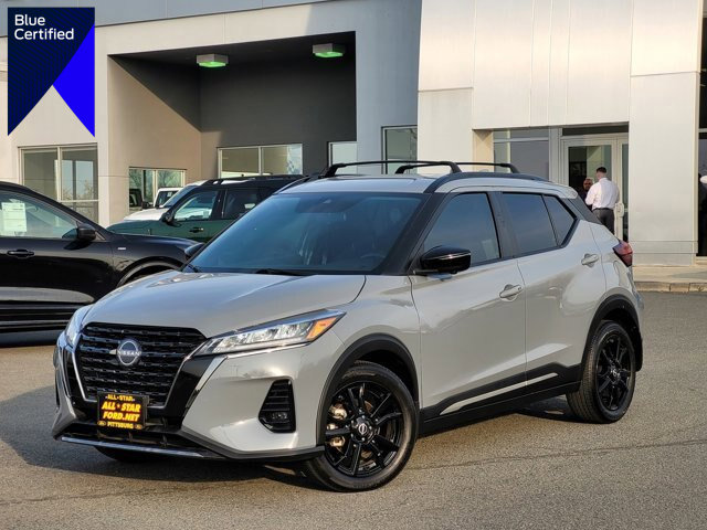 Used 2023 Nissan Kicks SR w/ Exterior Package image 1