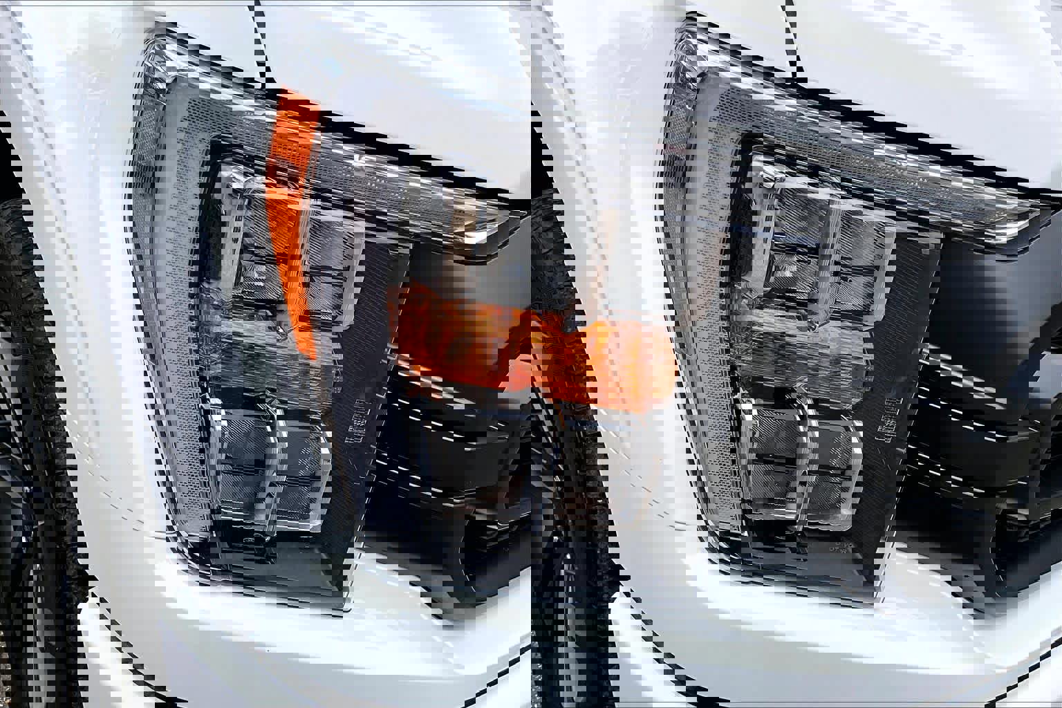 Certified 2022 Ford F150 XLT w/ Equipment Group 302A High image 28