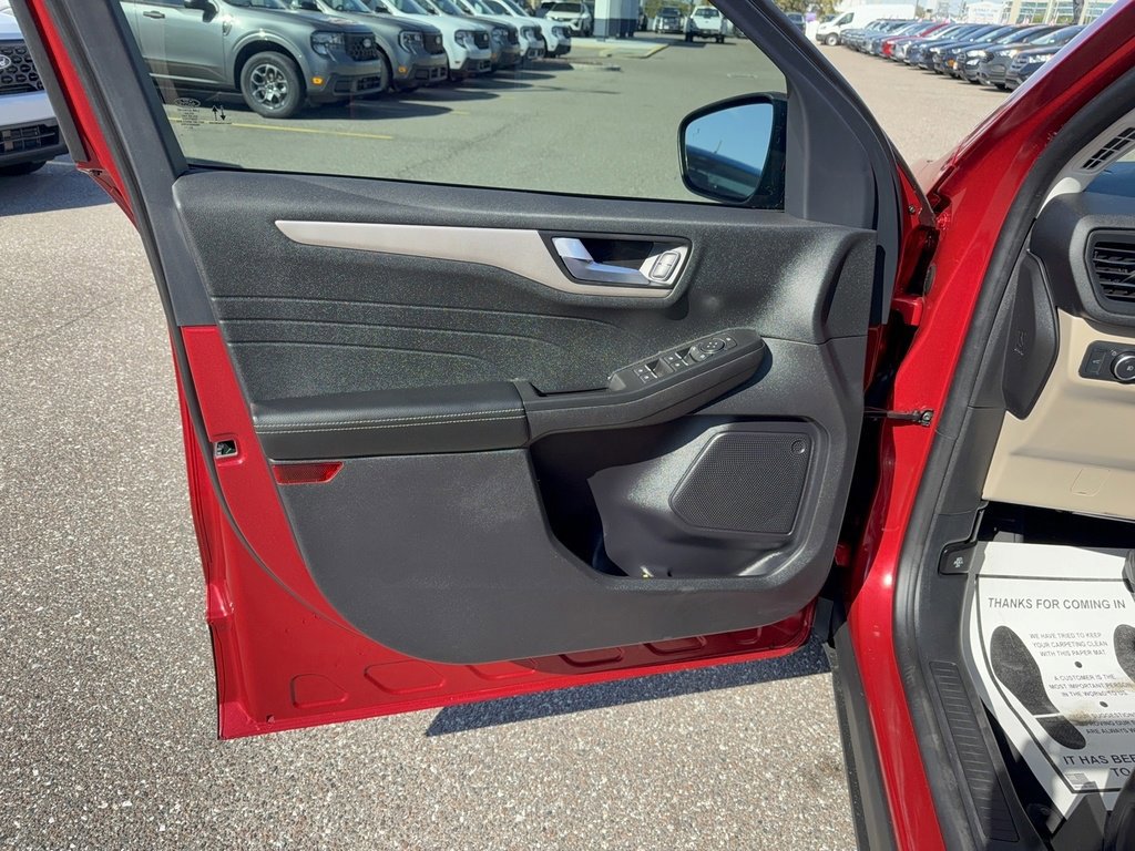 Certified 2022 Ford Escape SEL image 8