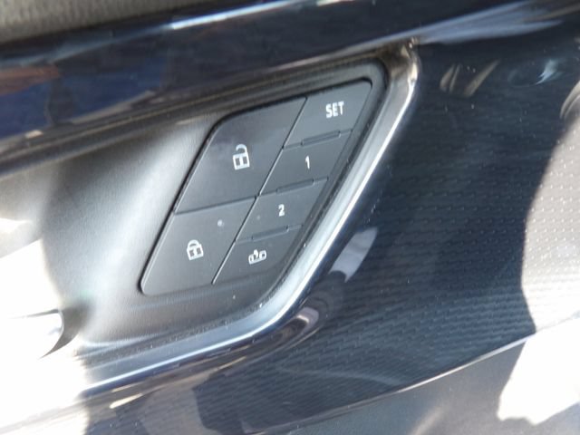 Used 2024 Chevrolet Blazer EV RS AWD/4WD image 25