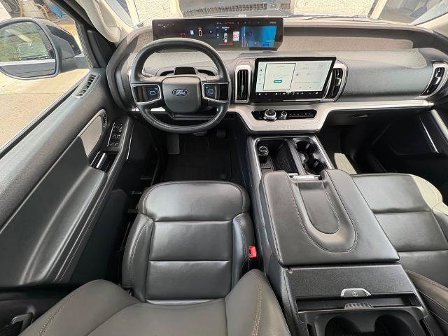 Certified 2025 Ford Expedition Active AWD/4WD image 21