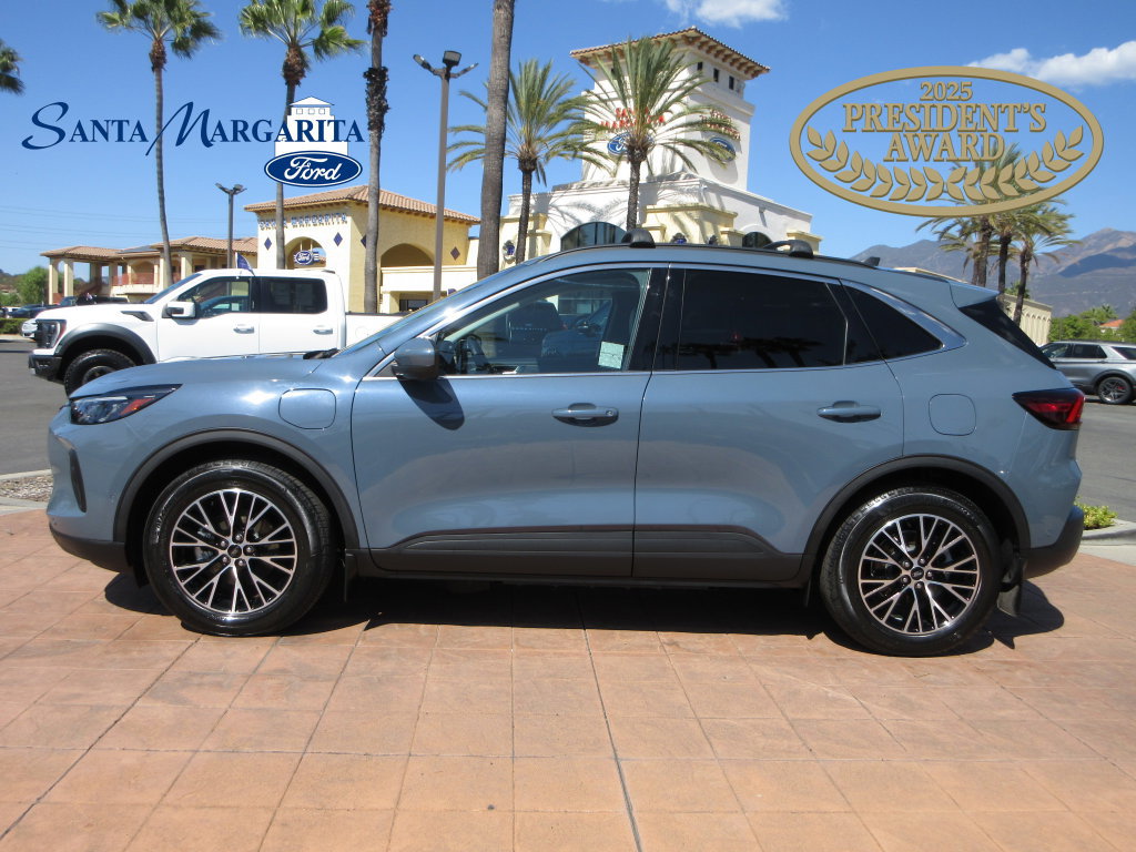Certified 2023 Ford Escape SE w/ PHEV Premium Package