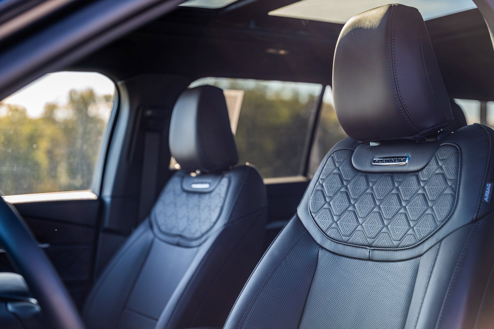 Certified 2025 Ford Explorer Platinum w/ Ultimate Package image 24