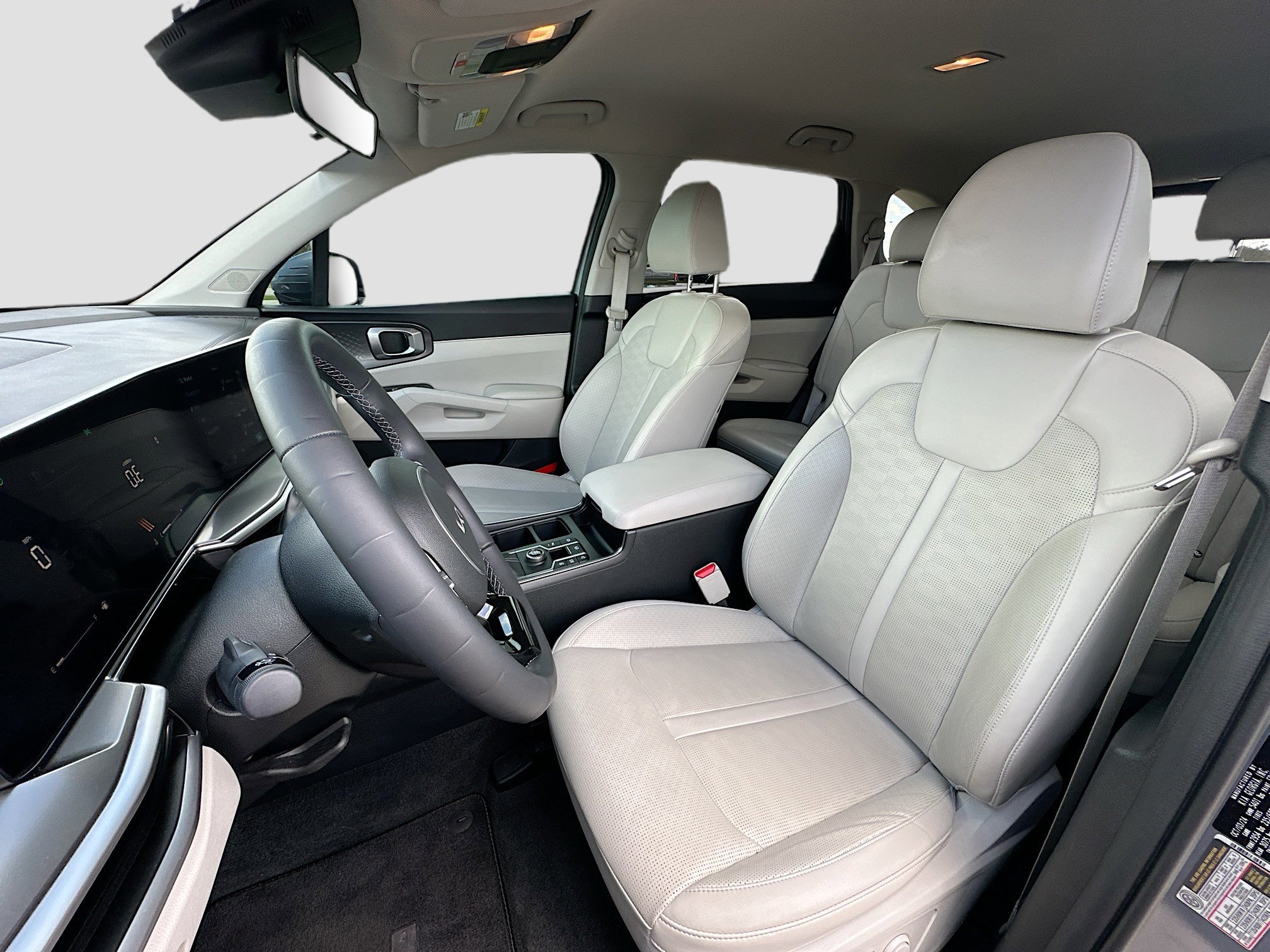 Used 2025 Kia Sorento S image 21