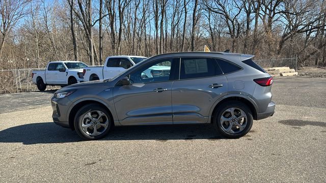 Certified 2024 Ford Escape ST-Line w/ Tech Pack #1 image 5