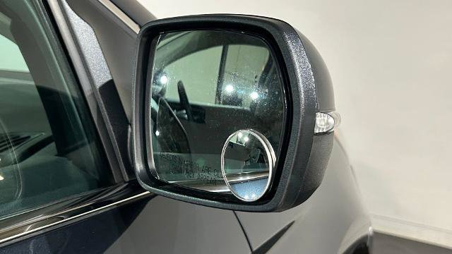 Certified 2024 Ford Edge Titanium AWD/4WD image 13
