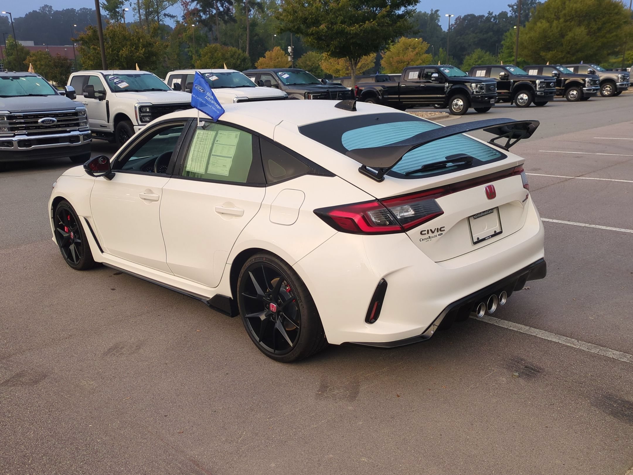 Used 2023 Honda Civic Type R image 6