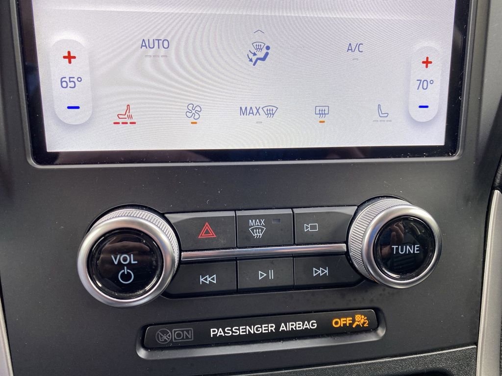 Certified 2024 Ford Edge SEL image 21