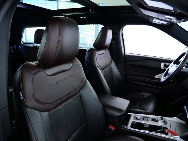 Certified 2023 Ford Explorer Platinum w/ Technology Package AWD/4WD image 12
