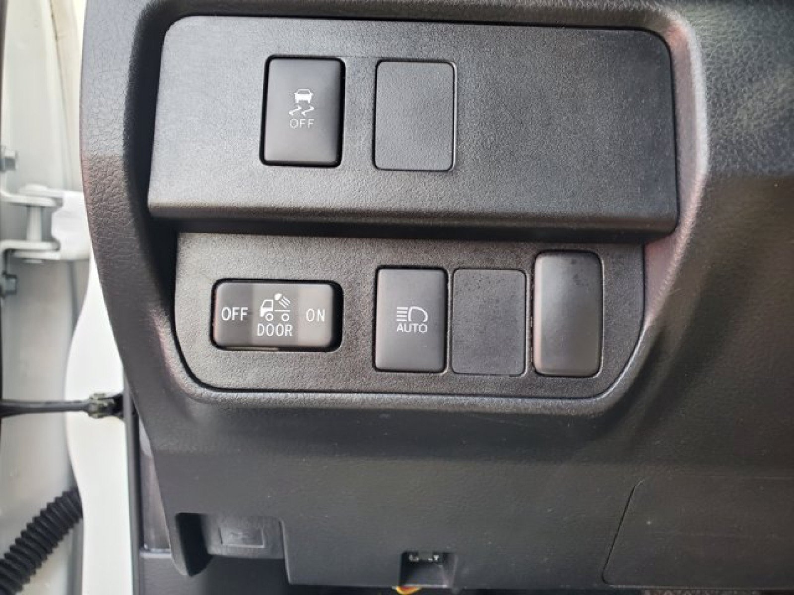 Used 2022 Toyota Tacoma SR5 w/ Technology Package RWD image 15