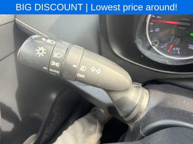 Used 2019 Toyota RAV4 XLE w/ Carpet Mat Package AWD/4WD image 43