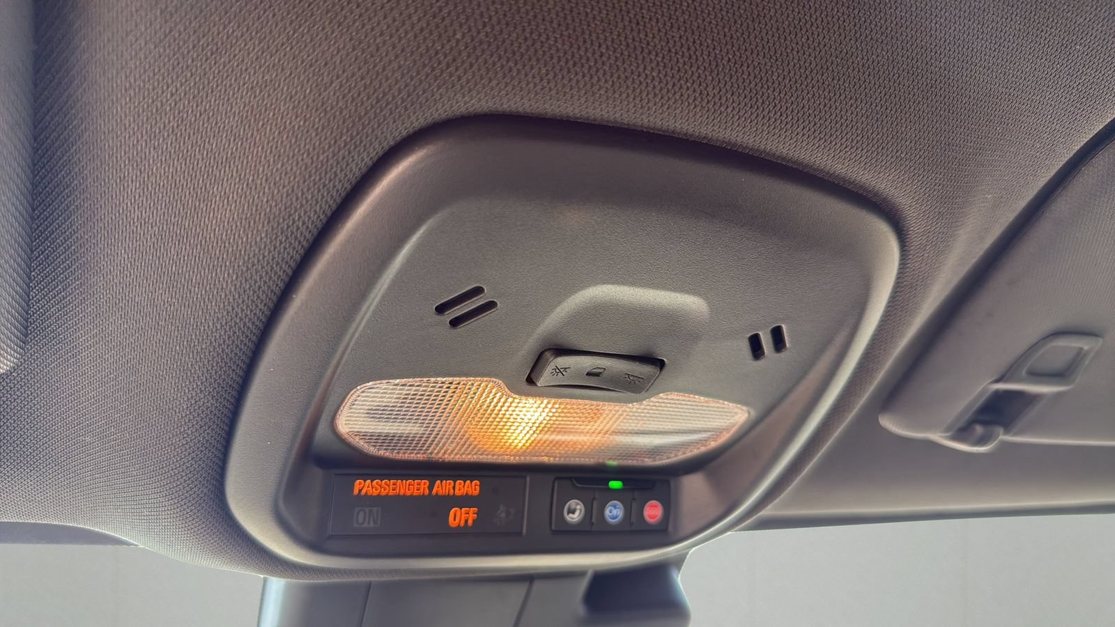 Used 2024 Buick Envista Sport Touring w/ Convenience I Package FWD image 21