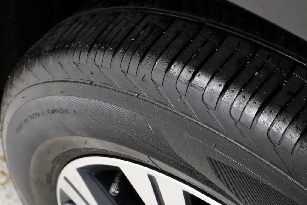 Used 2023 Nissan Rogue SV w/ SV Premium B Package AWD/4WD image 20