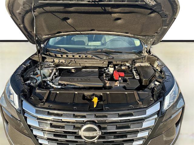 Used 2024 Nissan Rogue SV image 21