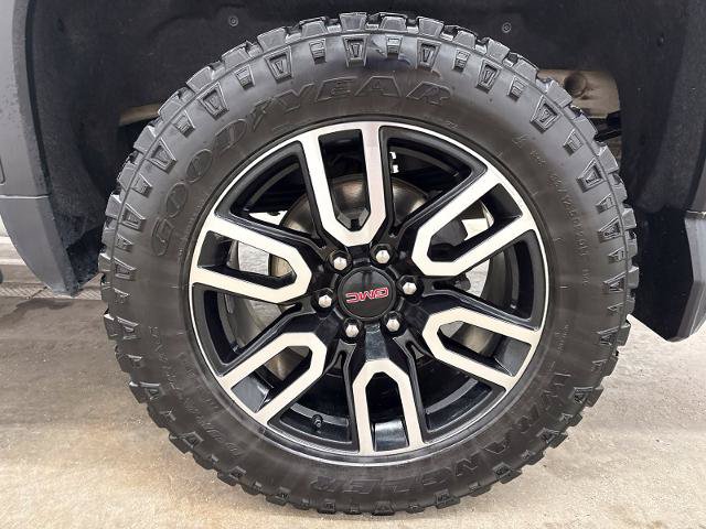 Used 2022 GMC Sierra 1500 AT4 AWD/4WD image 13