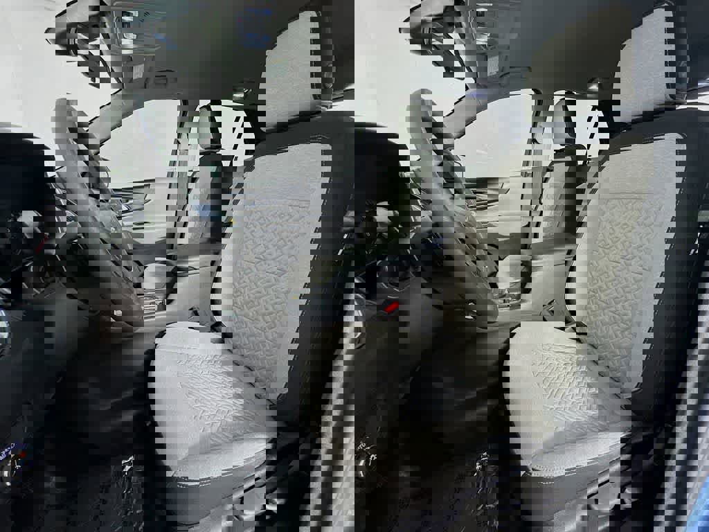 Used 2024 Chevrolet Equinox LS w/ Driver Confidence II Package image 12