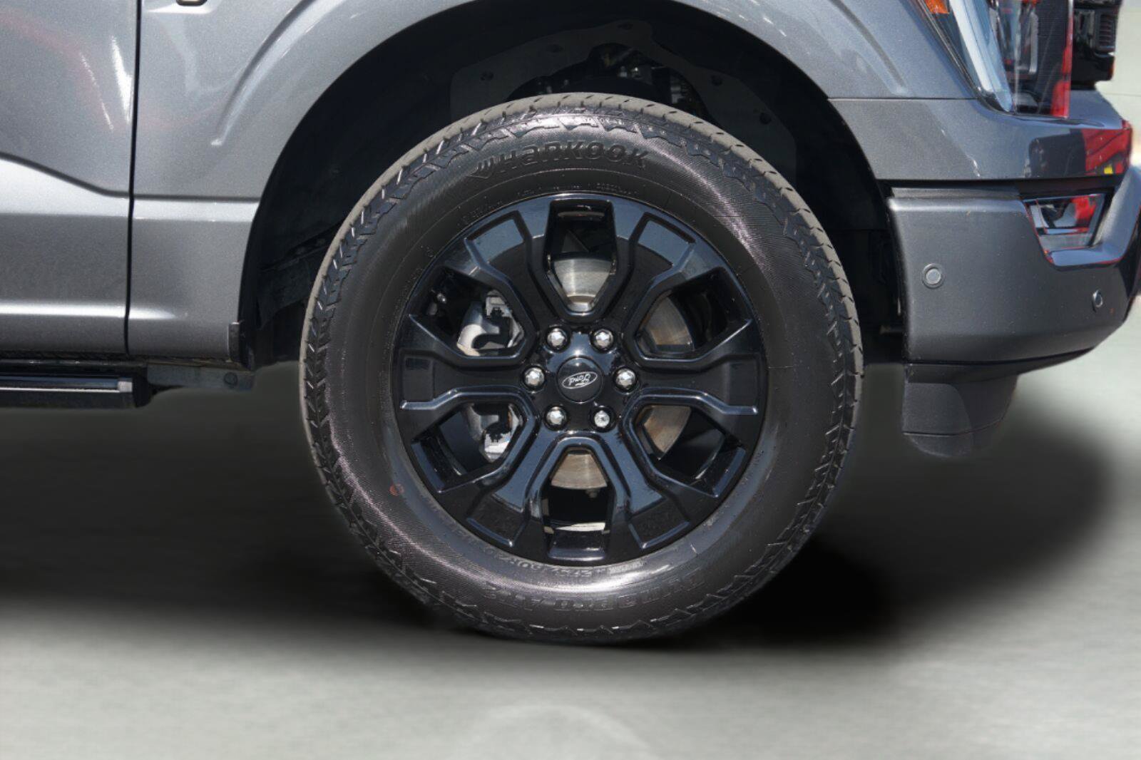 Certified 2023 Ford F150 Platinum w/ Equipment Group 701A High AWD/4WD image 4