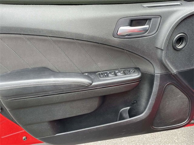 Used 2022 Dodge Charger SXT w/ Blacktop Package image 15