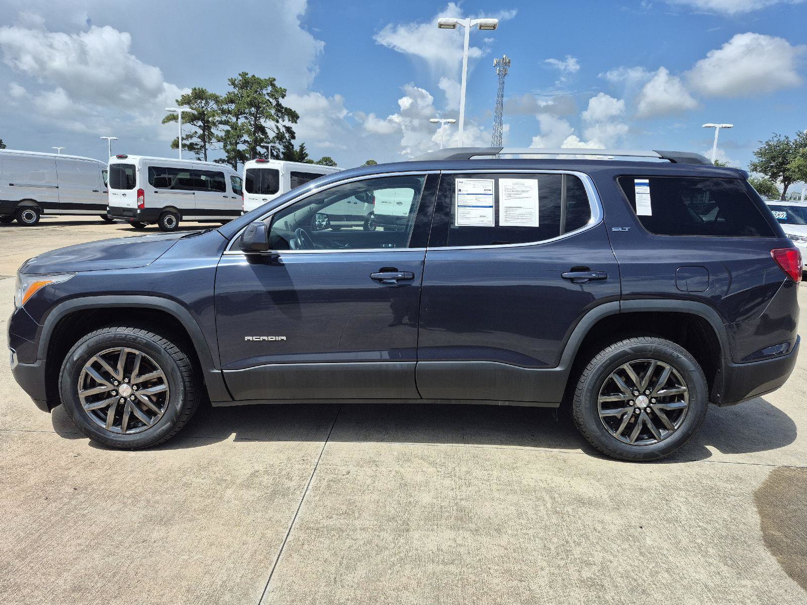 Used 2019 GMC Acadia SLT FWD image 17