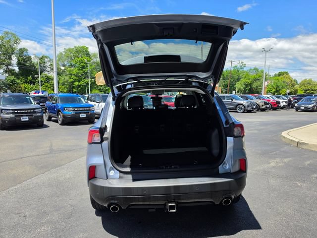 Certified 2022 Ford Escape SEL w/ SEL Stealth AWD Package image 8