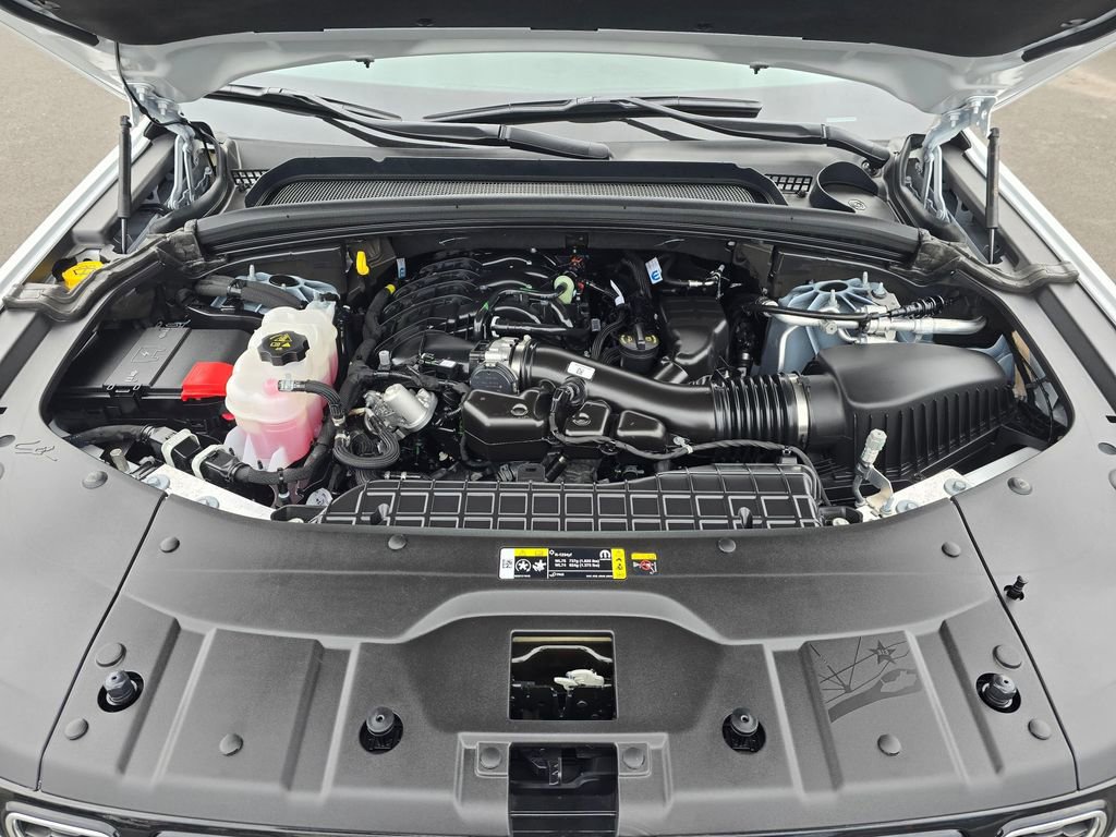 Used 2025 Jeep Grand Cherokee L Limited w/ Trailer Tow Package image 9