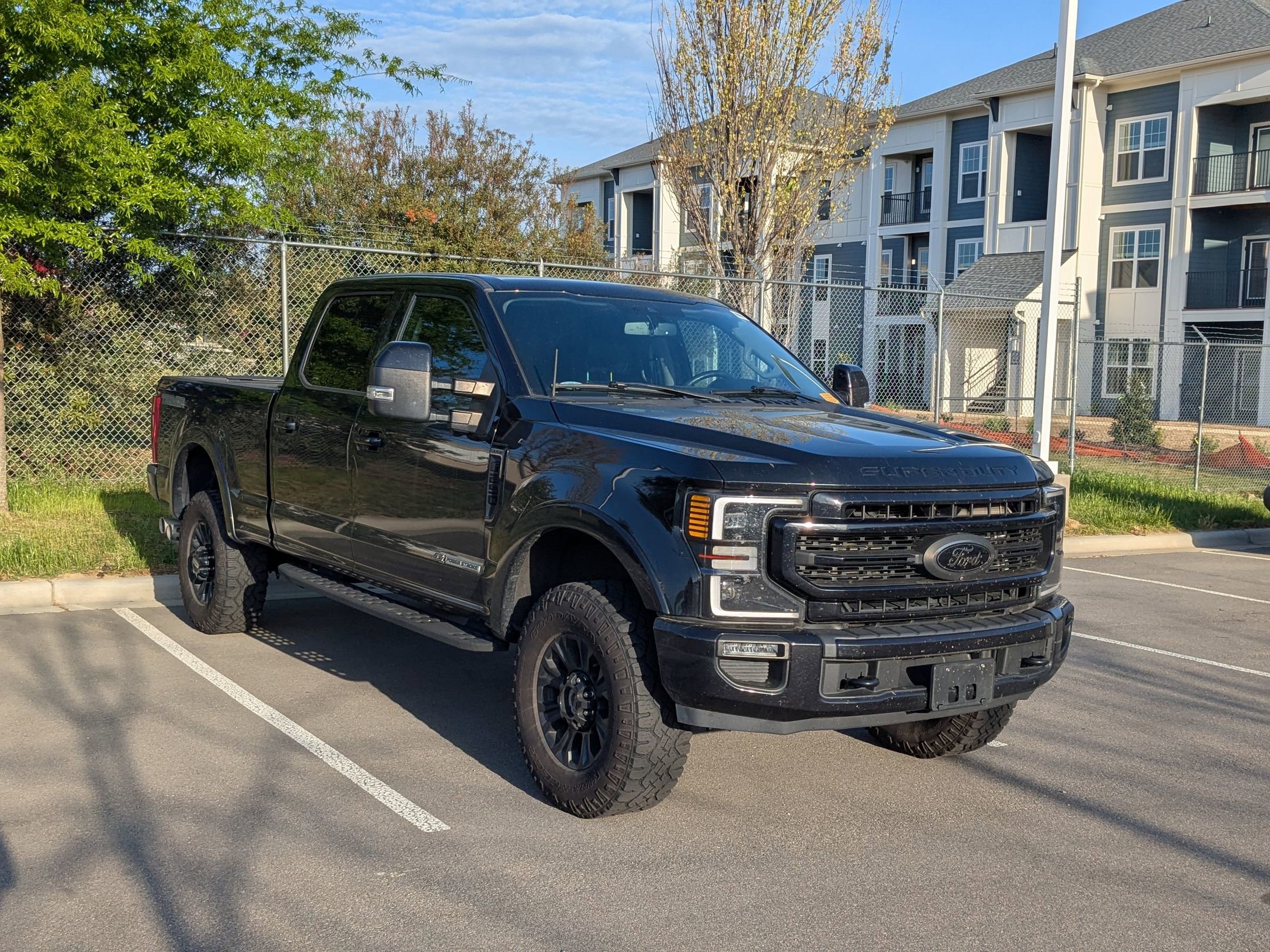 Certified 2021 Ford F250 Lariat image 1
