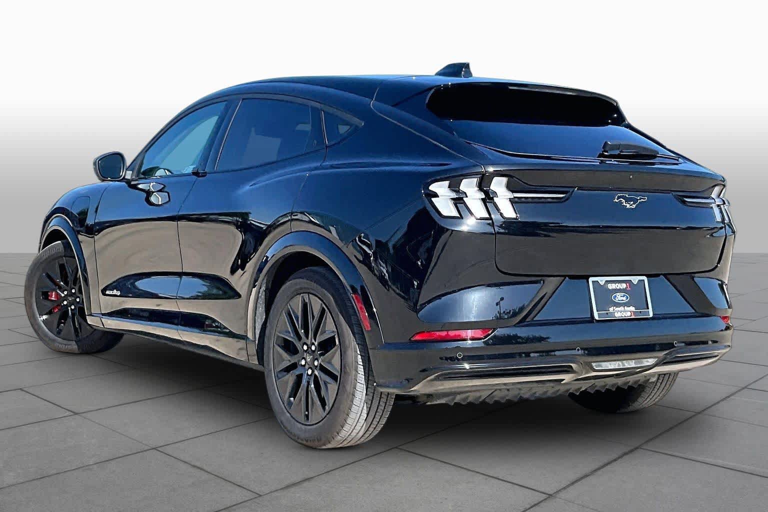 Certified 2025 Ford Mustang Mach-E Premium w/ Sport Appearance Package AWD/4WD image 11