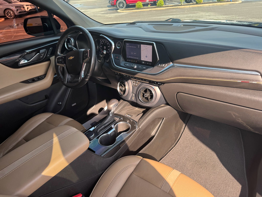 Used 2019 Chevrolet Blazer Premier w/ Sun and Wheels Package FWD image 11