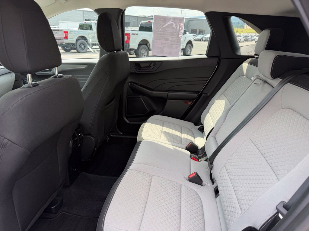 Certified 2023 Ford Escape Active AWD/4WD image 8