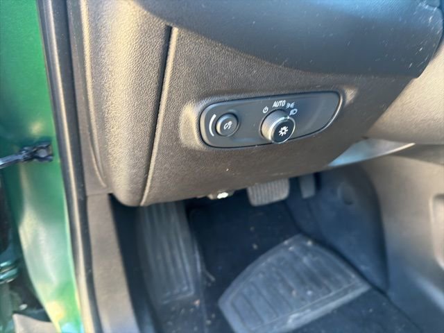 Used 2018 Chevrolet Equinox LS image 21