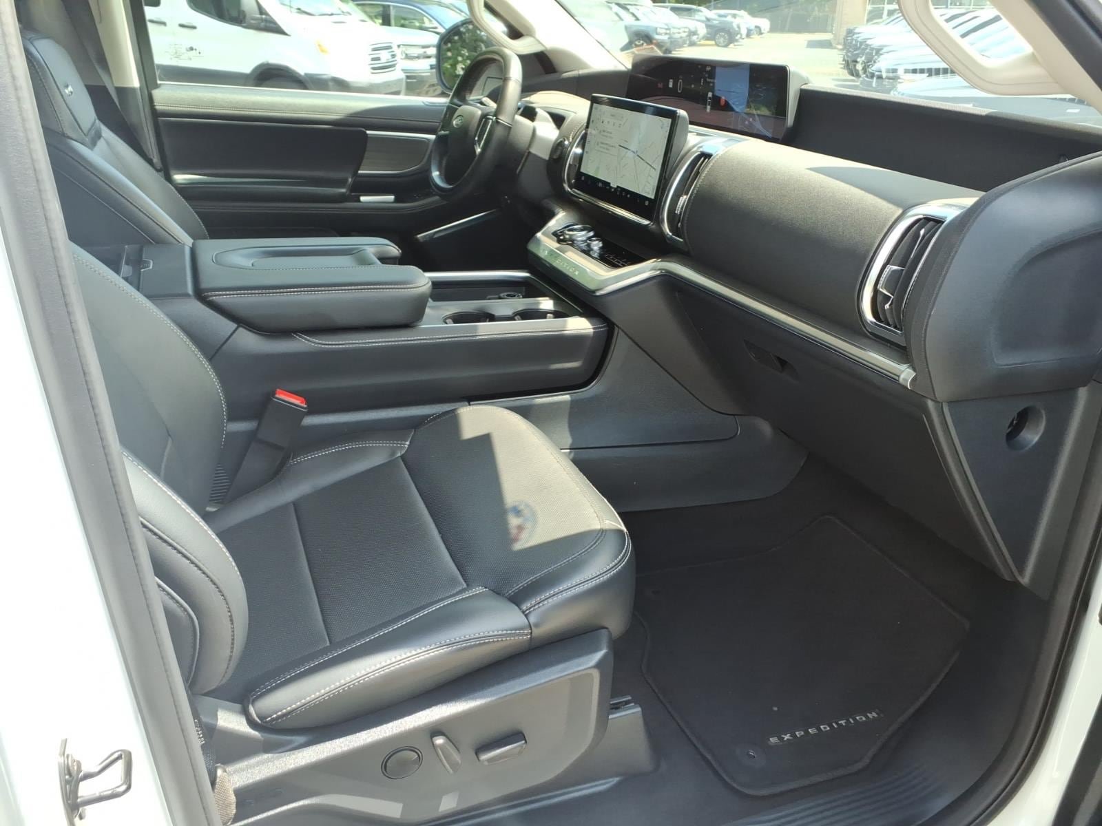 Certified 2025 Ford Expedition Max Platinum AWD/4WD image 33