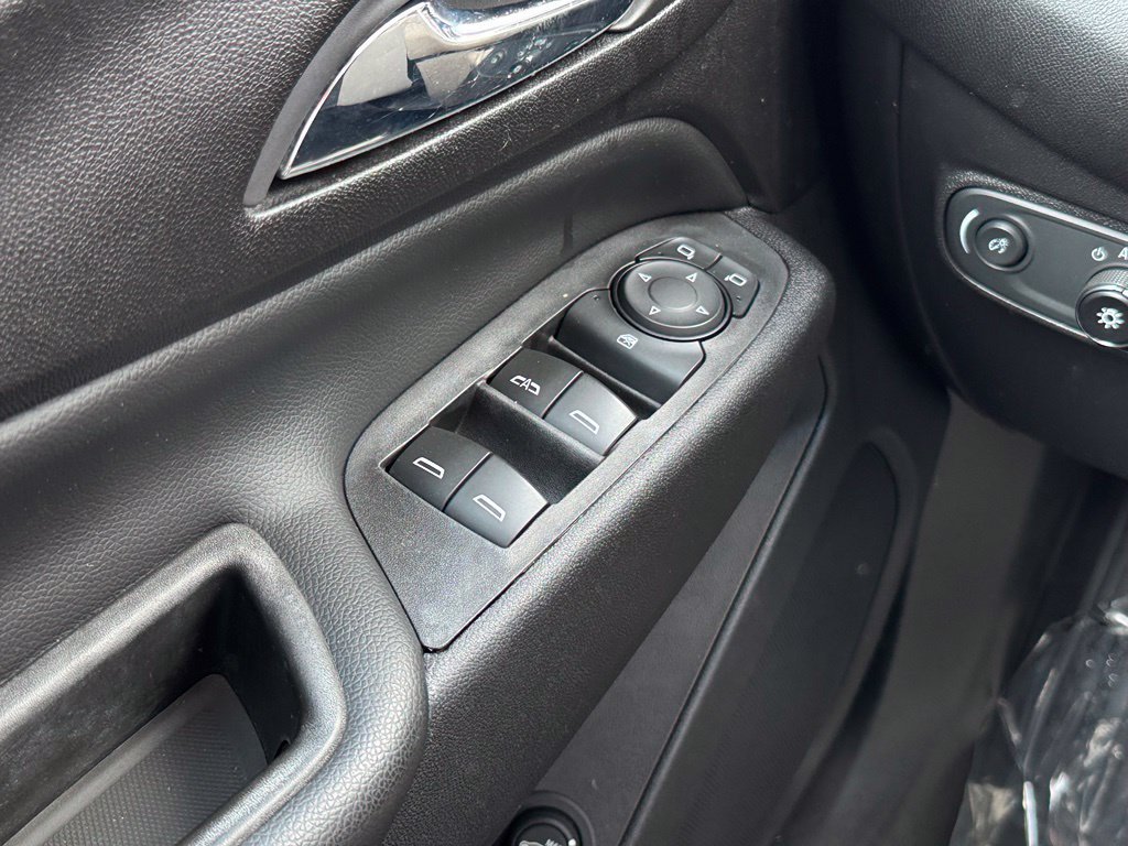 Used 2020 Chevrolet Equinox LT AWD/4WD image 32