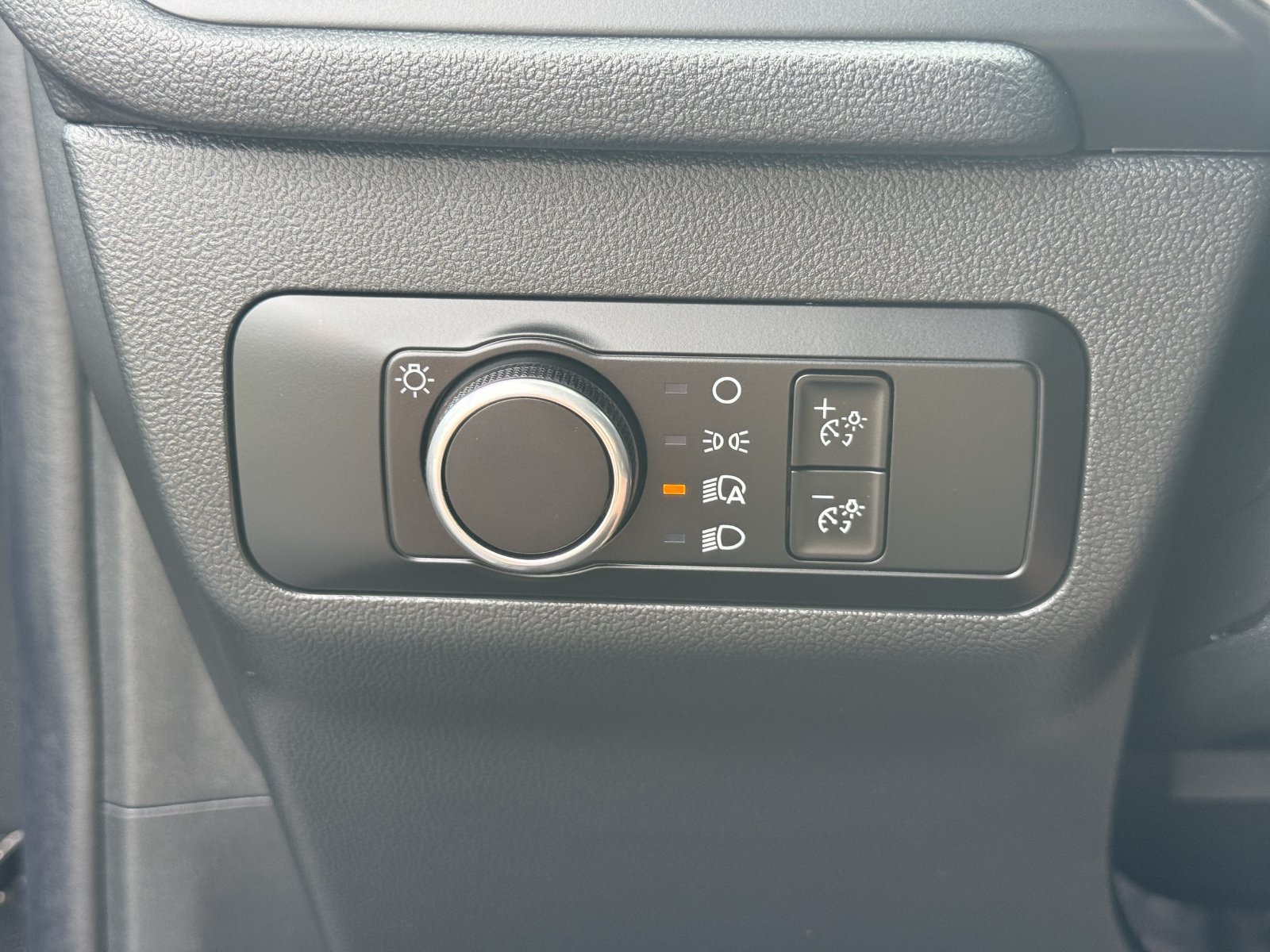 Certified 2025 Ford Escape Active FWD image 30