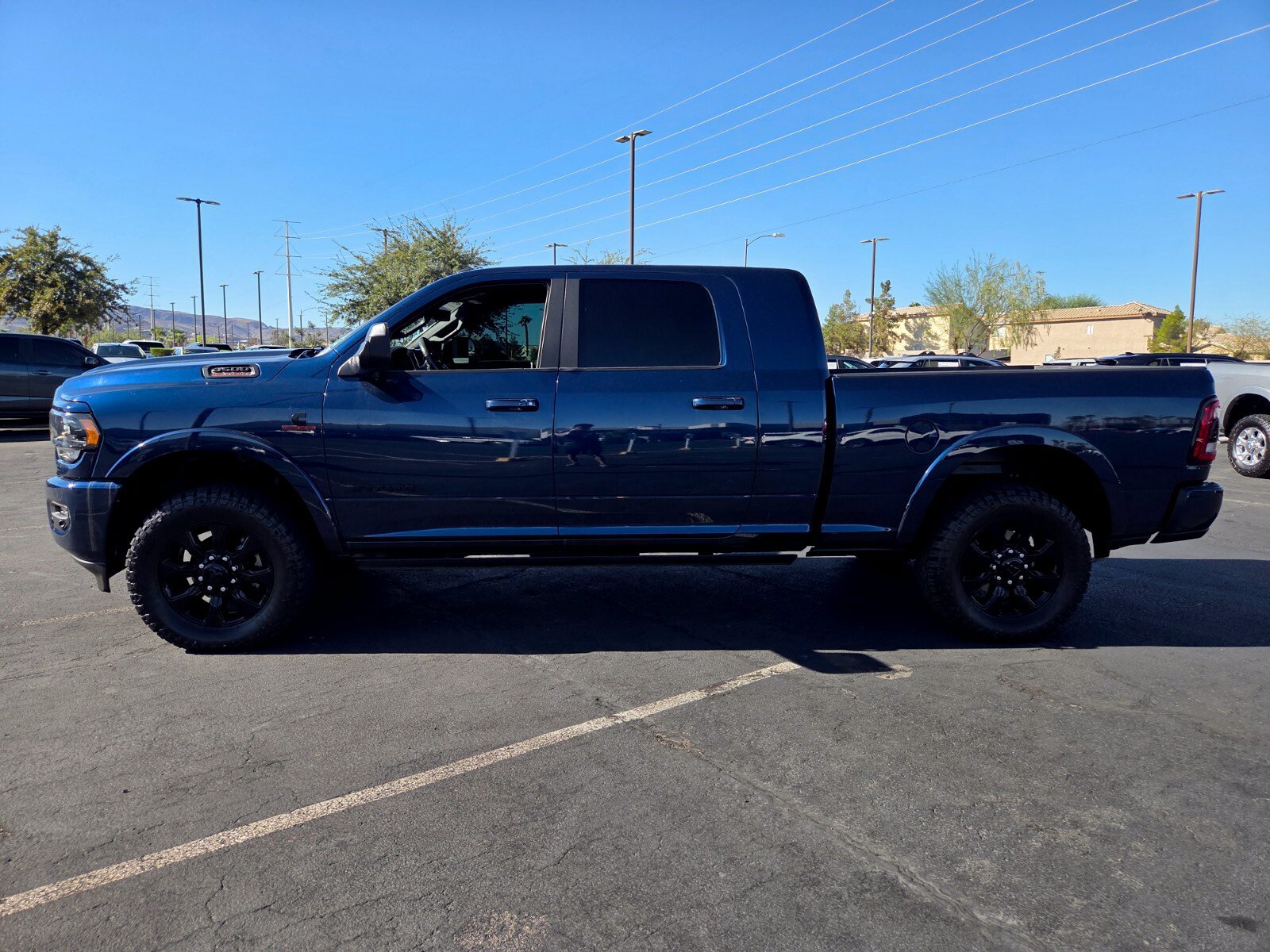 Used 2022 RAM 3500 Limited AWD/4WD image 3