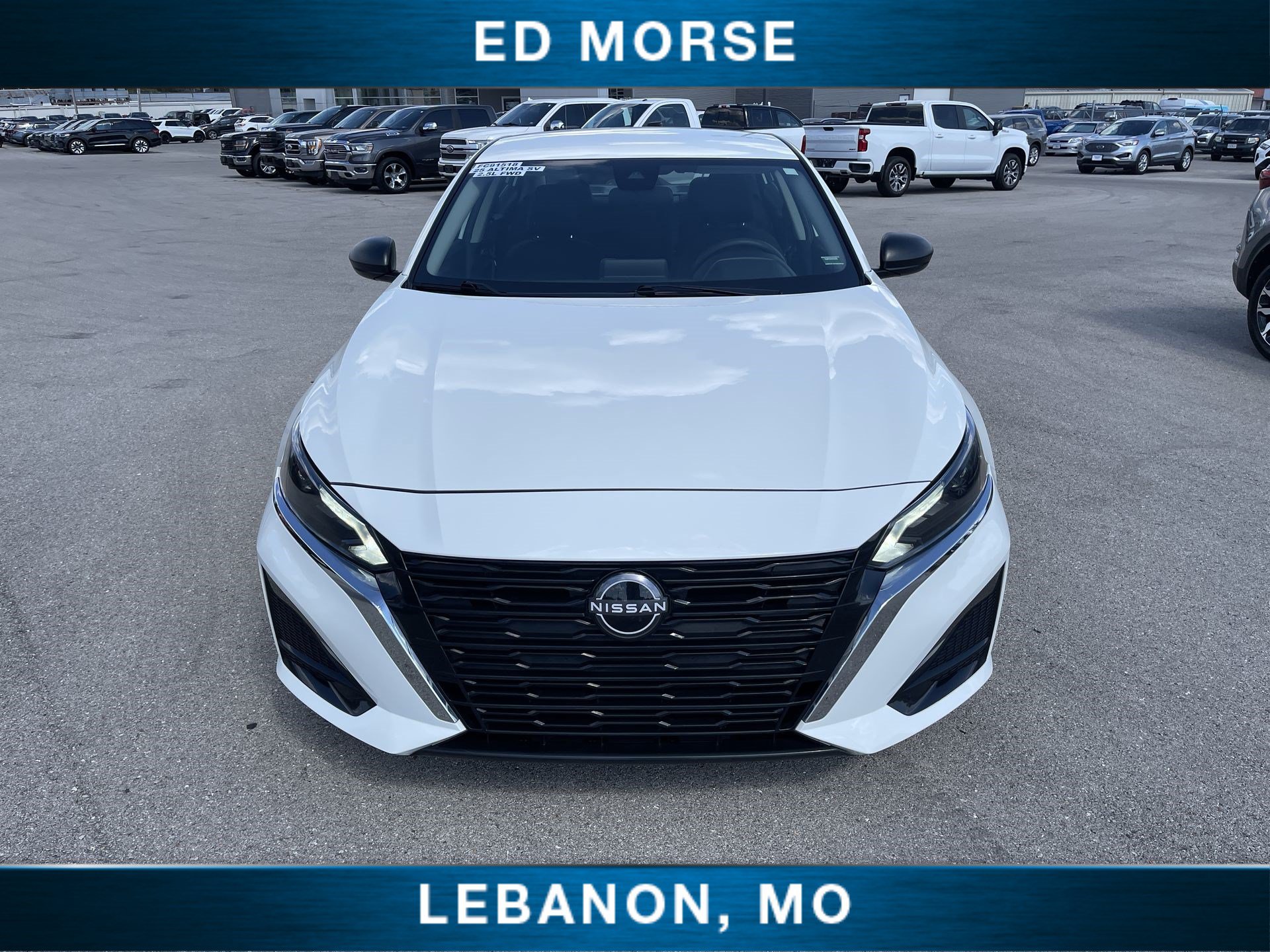 Used 2025 Nissan Altima 2.5 SV FWD image 3