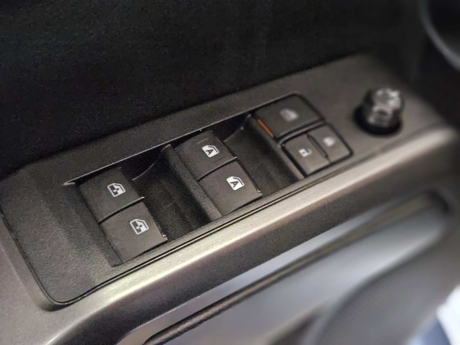 Used 2021 Toyota Tacoma TRD Off-Road w/ Technology Package image 17