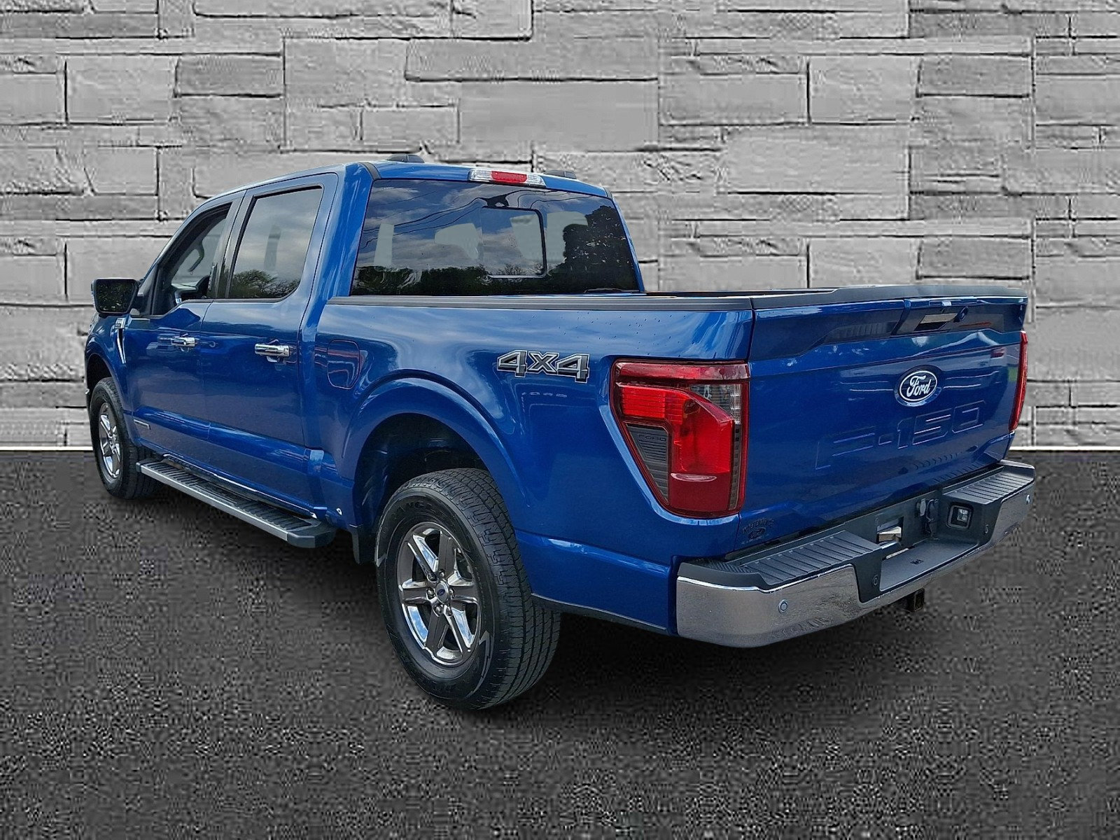 Certified 2024 Ford F150 XLT w/ Equipment Group 302A MID AWD/4WD image 8