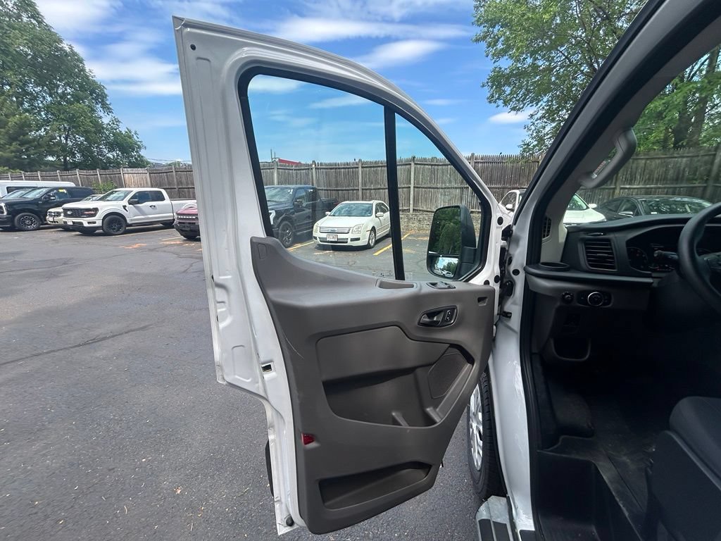 Certified 2024 Ford Transit 250 Low Roof w/ Exterior Upgrade Package RWD image 16