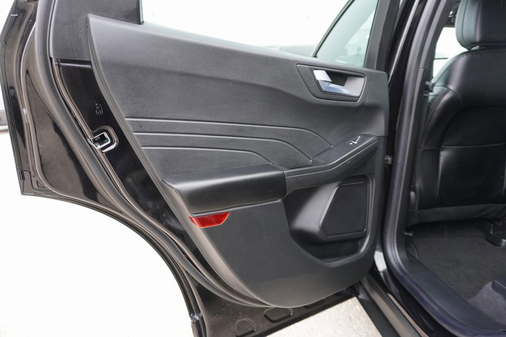 Certified 2024 Ford Escape ST-Line w/ Equipment Group 301A image 17