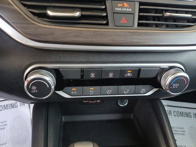 Used 2025 Nissan Altima 2.5 SV FWD image 21