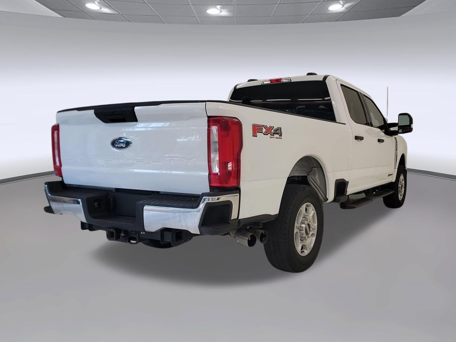Certified 2025 Ford F250 XLT w/ FX4 Off-Road Package AWD/4WD image 7