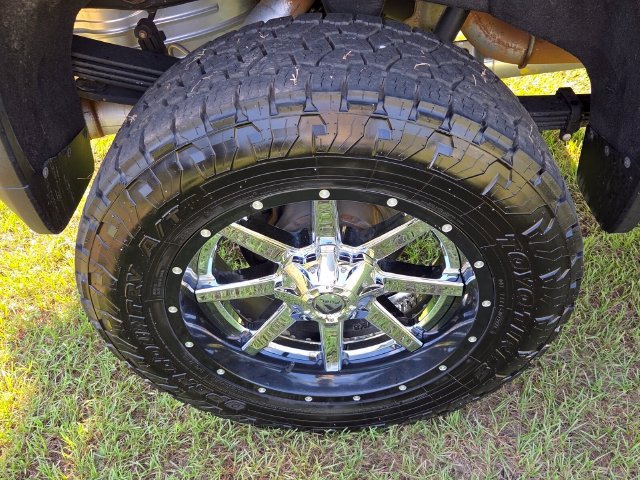 Used 2020 Chevrolet Silverado 2500 High Country w/ Z71 Off-Road Package AWD/4WD image 9