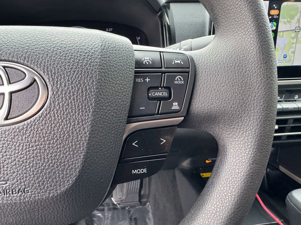 Used 2025 Toyota Camry LE image 29