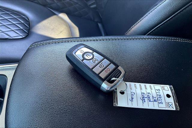 Certified 2024 Ford Edge Titanium AWD/4WD image 11
