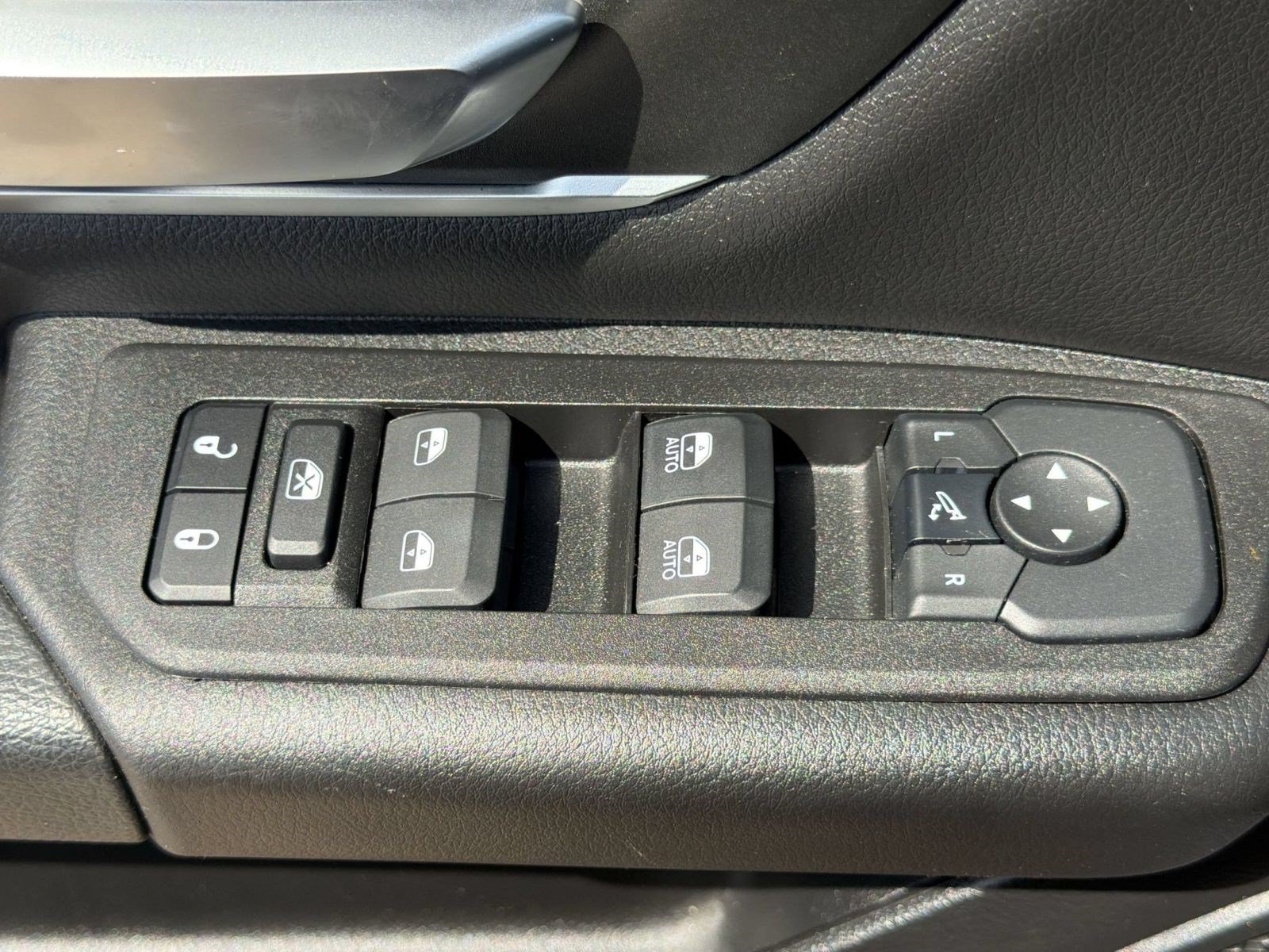 Used 2025 RAM 1500 Lone Star AWD/4WD image 14