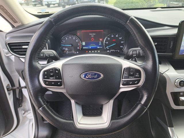 Certified 2020 Ford Explorer XLT w/ Equipment Group 202A image 28