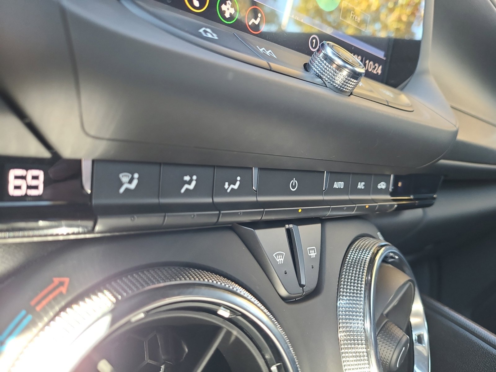 Used 2021 Chevrolet Camaro SS image 30