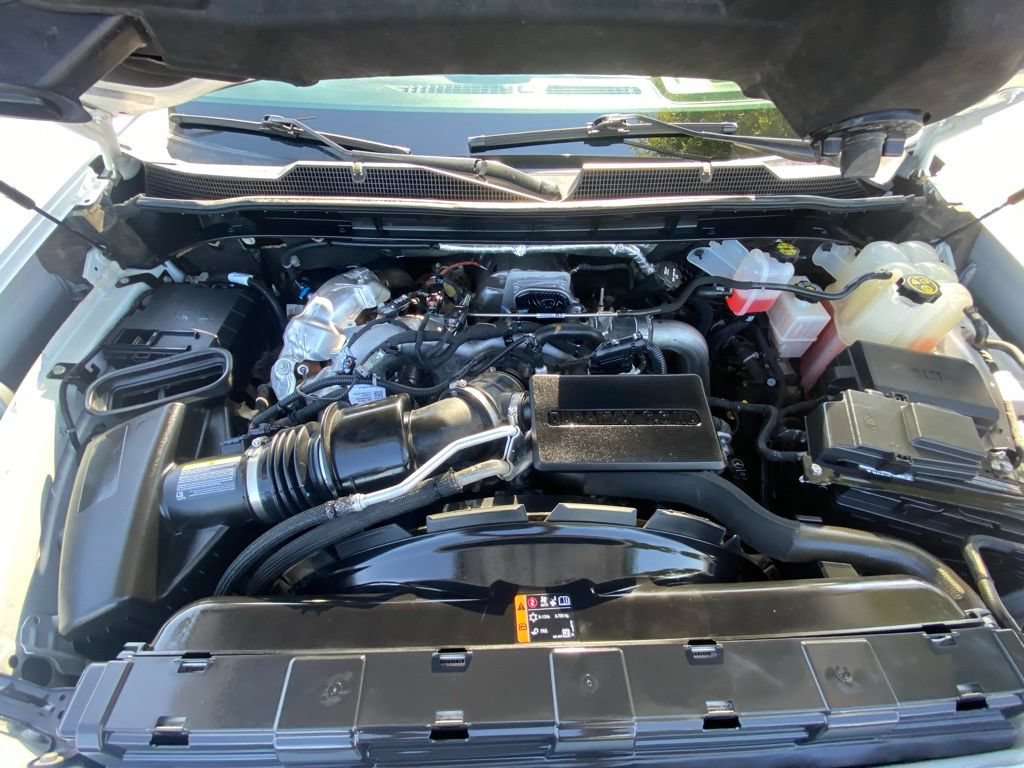Used 2024 Chevrolet Silverado 2500 LT AWD/4WD image 31